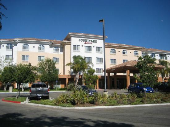 15 Reasons Why You Should Move To Simi Valley Yupsold Top Of The Range Hotels In Simi Valley Hotel Grand Vista Courtyard Marriot Best Western